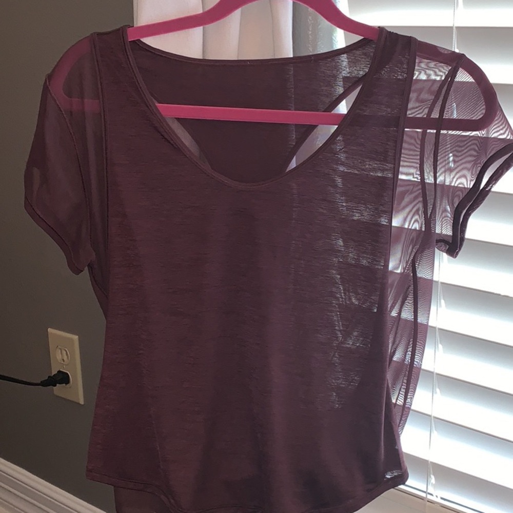 Lululemon top